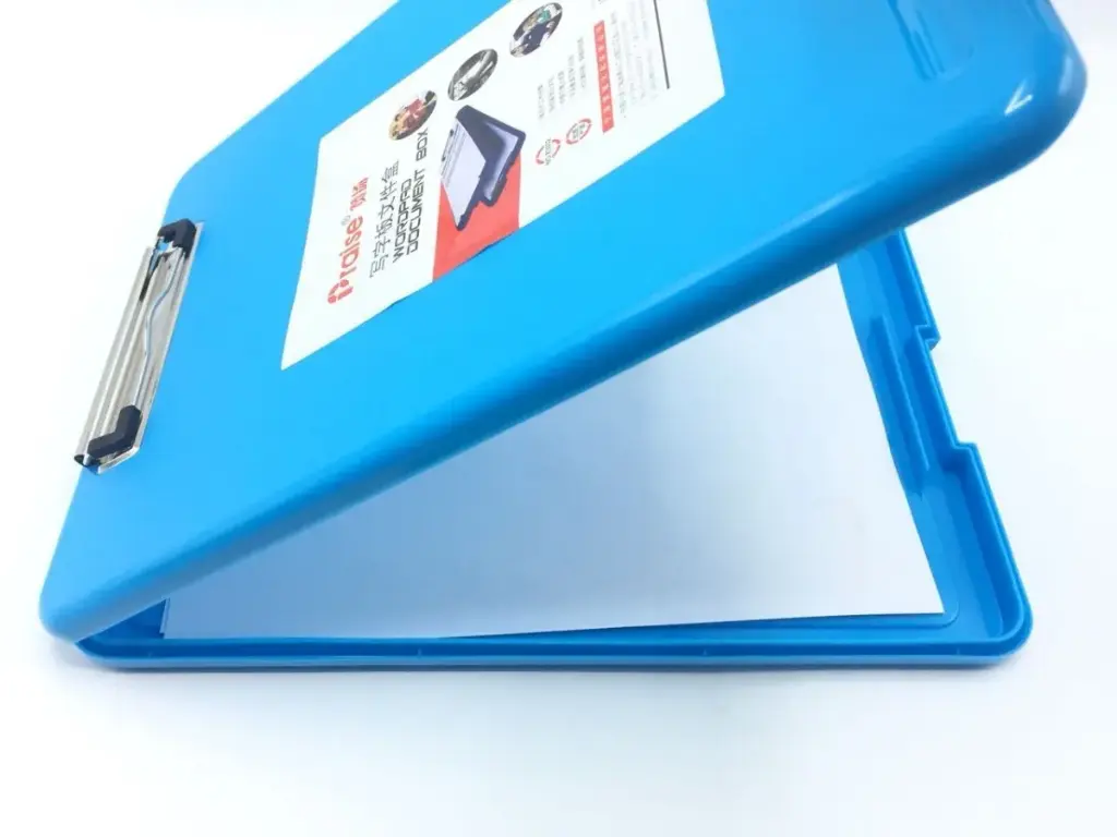 TABLA DE APOYO CON COMPARTIMIENTO Y GANCHO CARTA