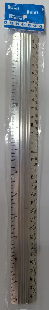 REGLA METÁLICA X 30 CM