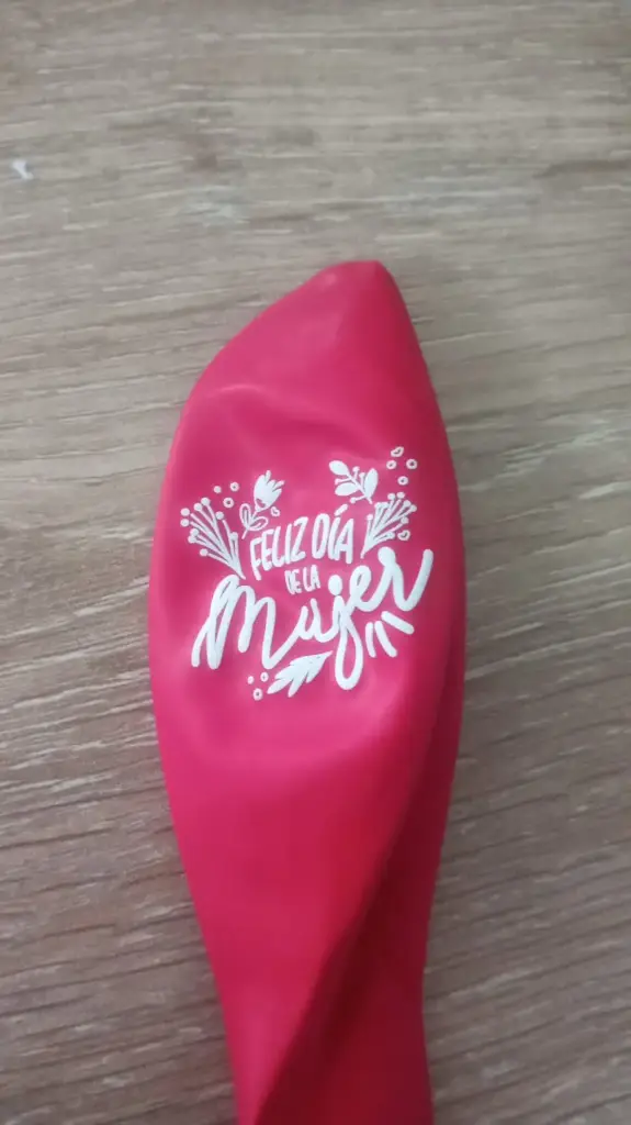 GLOBO FELIZ DIA DE LA MUJER X UNIDAD