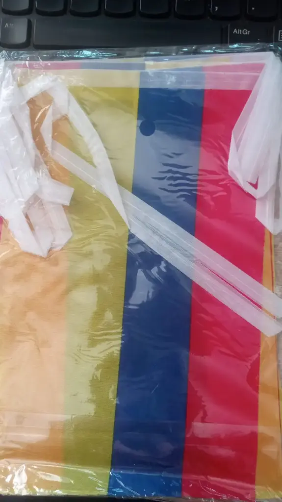 BANDERA BANDERIN COLOMBIA PEQUENO