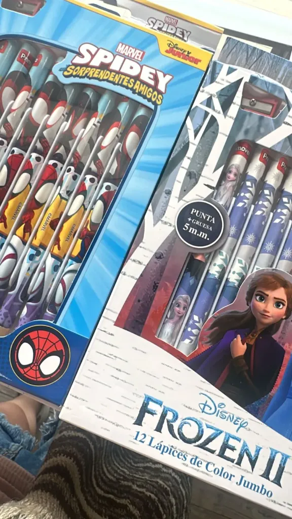 COLOR PRIMAVERA PERSONAJES JUMBO X 12