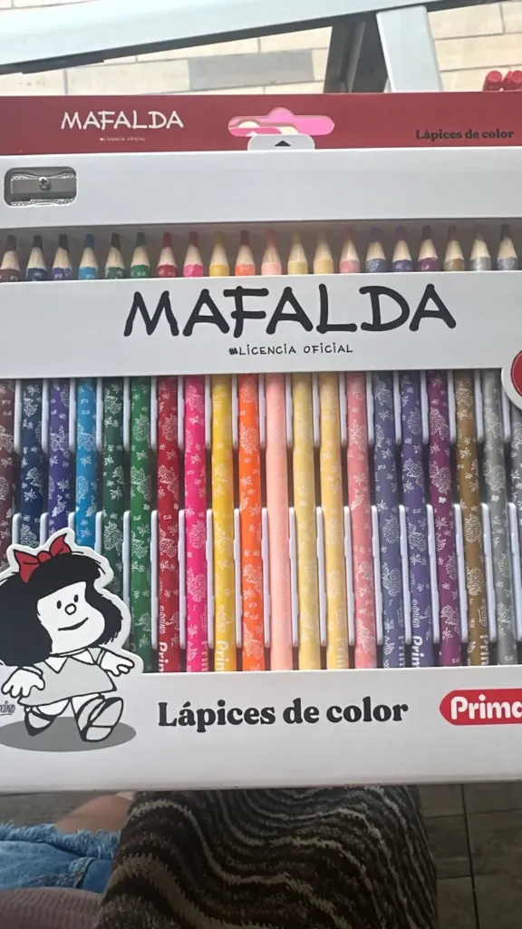 COLOR PRIMAVERA DISNEY/MULTIPERSONAJE X24 UND REF:4450/4451