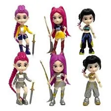 FIGURA COLECCIONABLE MUÑECA K-POP