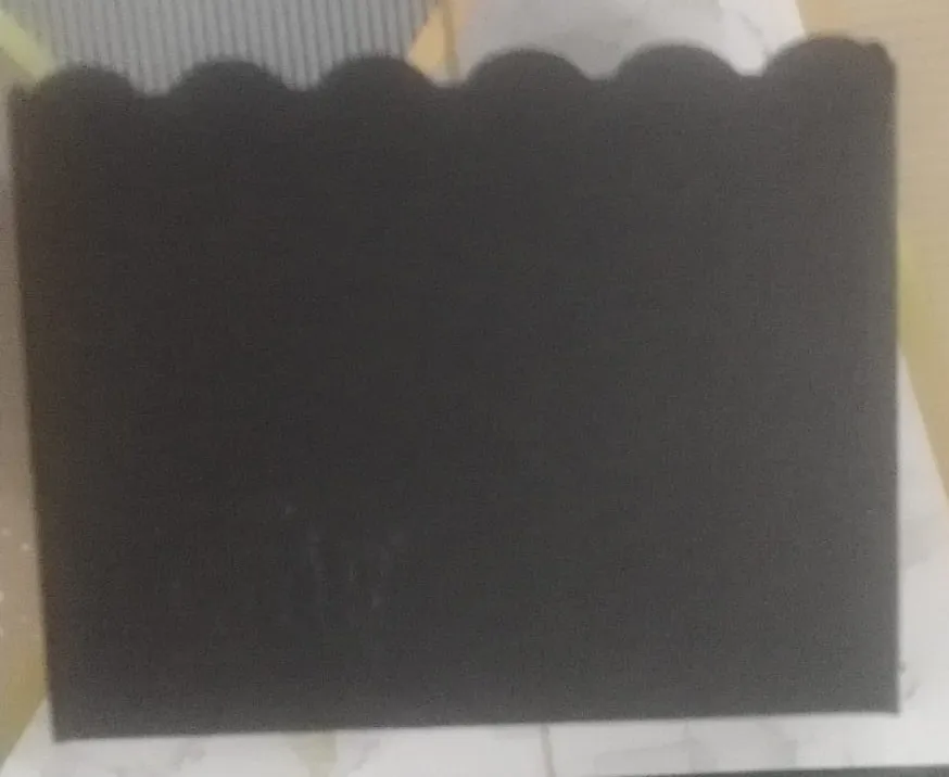 CAJA CARTÓN BASE ANCHETA NEGRA PEQUEÑA
