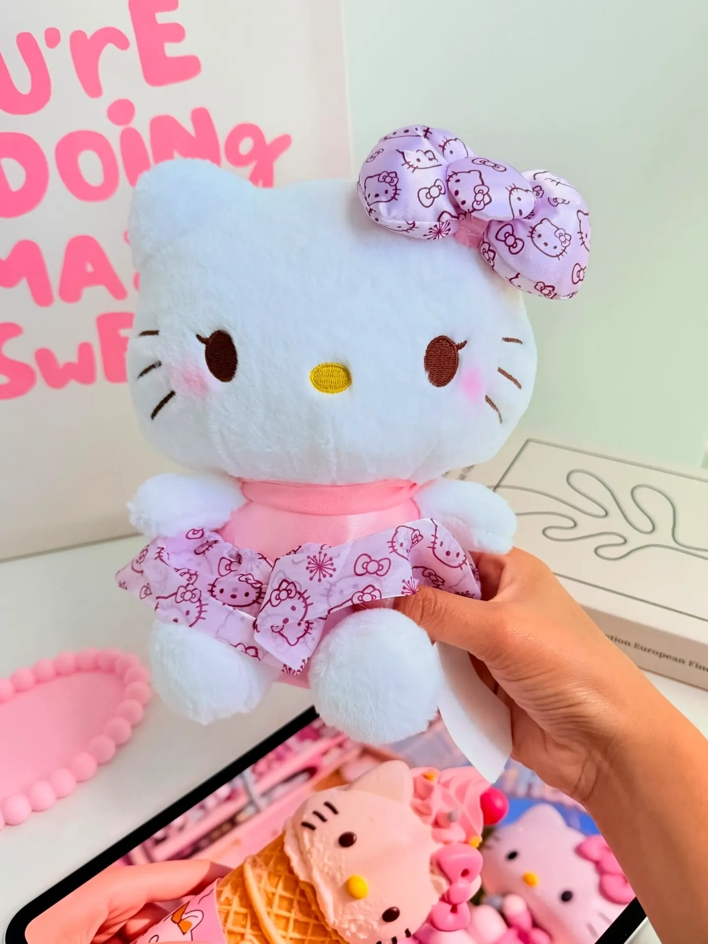 PELUCHE HELLO KITTY