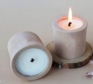 VELA DECORATIVA CON AROMA BASE CEMENTO