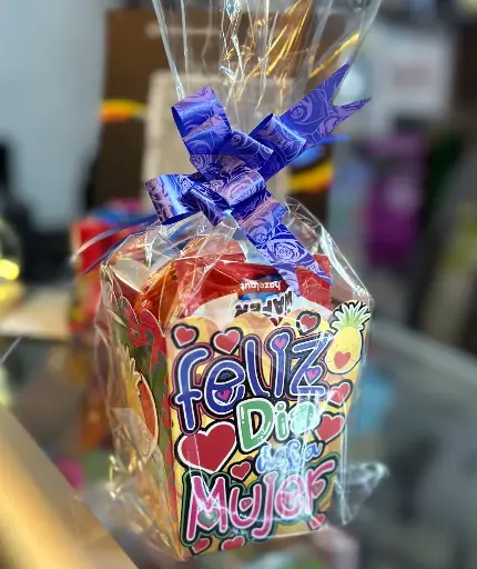 Caja Feliz Día Mujer con Dulces